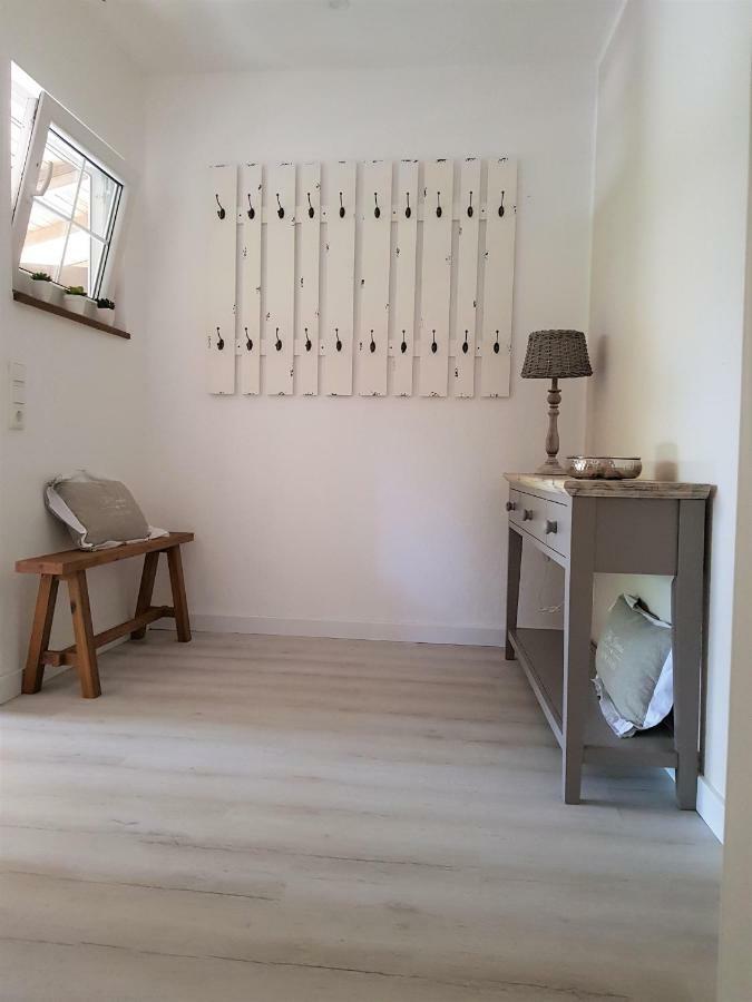 Große, helle Ferienwohnung mit 2 Balkonen auf dem Bauernhof in der Lüneburger Heide Oetzen Exterior foto